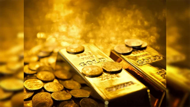 Gold Prices Surge by ₹700 to ₹82K per 10 Grams, Nearing Record High