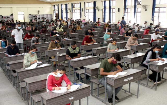 Authorities Issue Roll Number Slips, Allot Exam Center to 22 Students of Srinagar School
